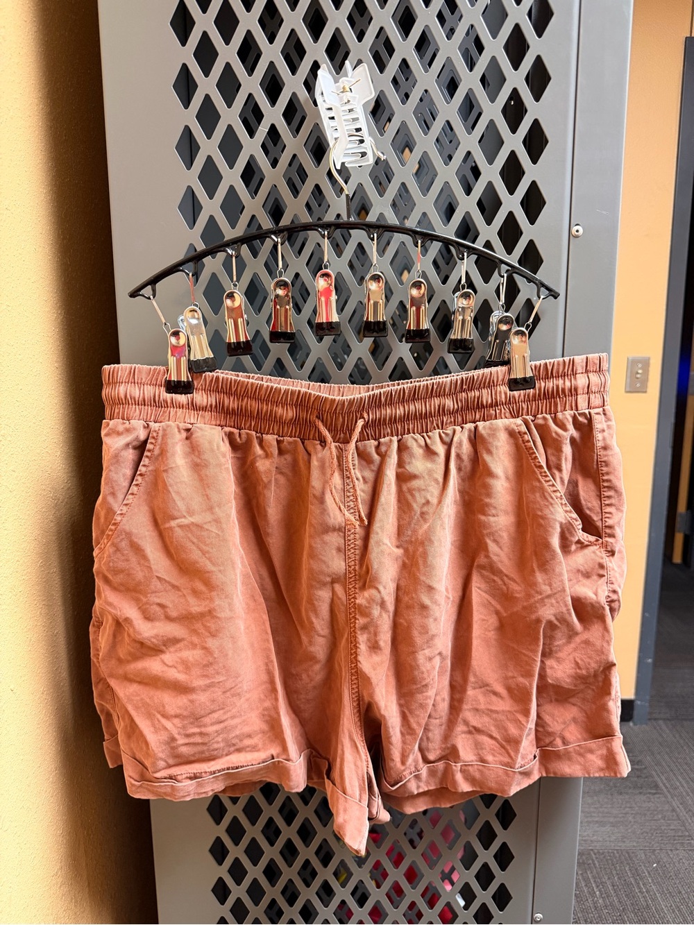 Universal Thread Shorts